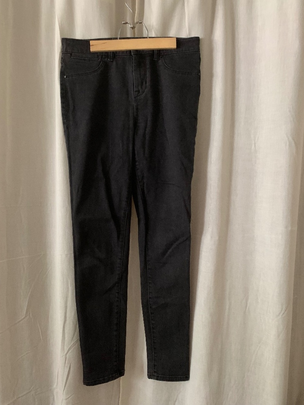 Karen Millen Black Skinny Jeans UK 10 US 6 Stretch Denim Tonal Hardware